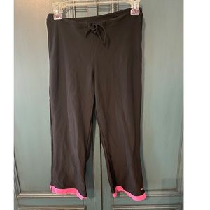 Nike dry- fit capris